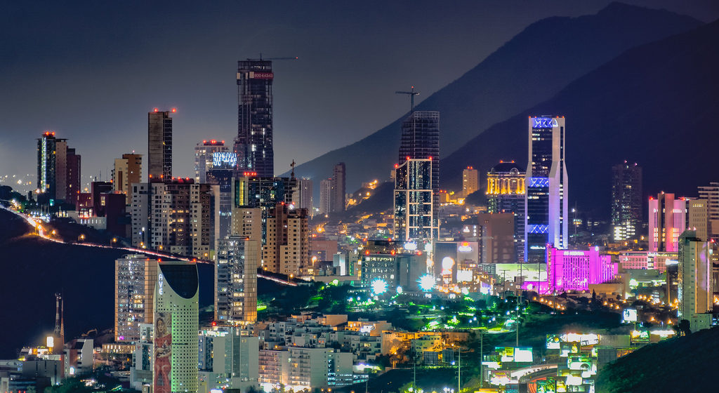 monterrey emergente skyline